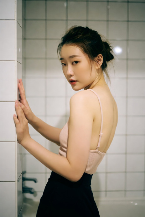 Зрелая женщина ищет мужчину для кунилингуса в Москве