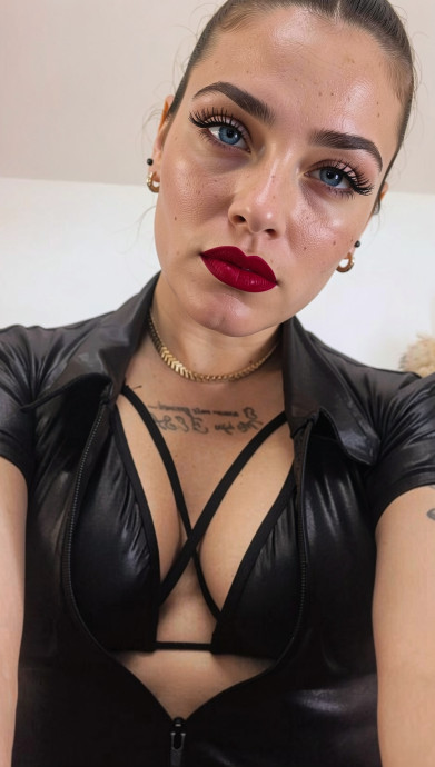 Coomet без ограничений: Мой честный опыт поиска страсти и цифровой близости в 45 лет Coomet без ограничений: Мой честный опыт поиска страсти и цифровой близости в 45 лет