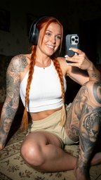 Предновогодний эротический Стрим BongaCams модели Предновогодний эротический Стрим BongaCams модели